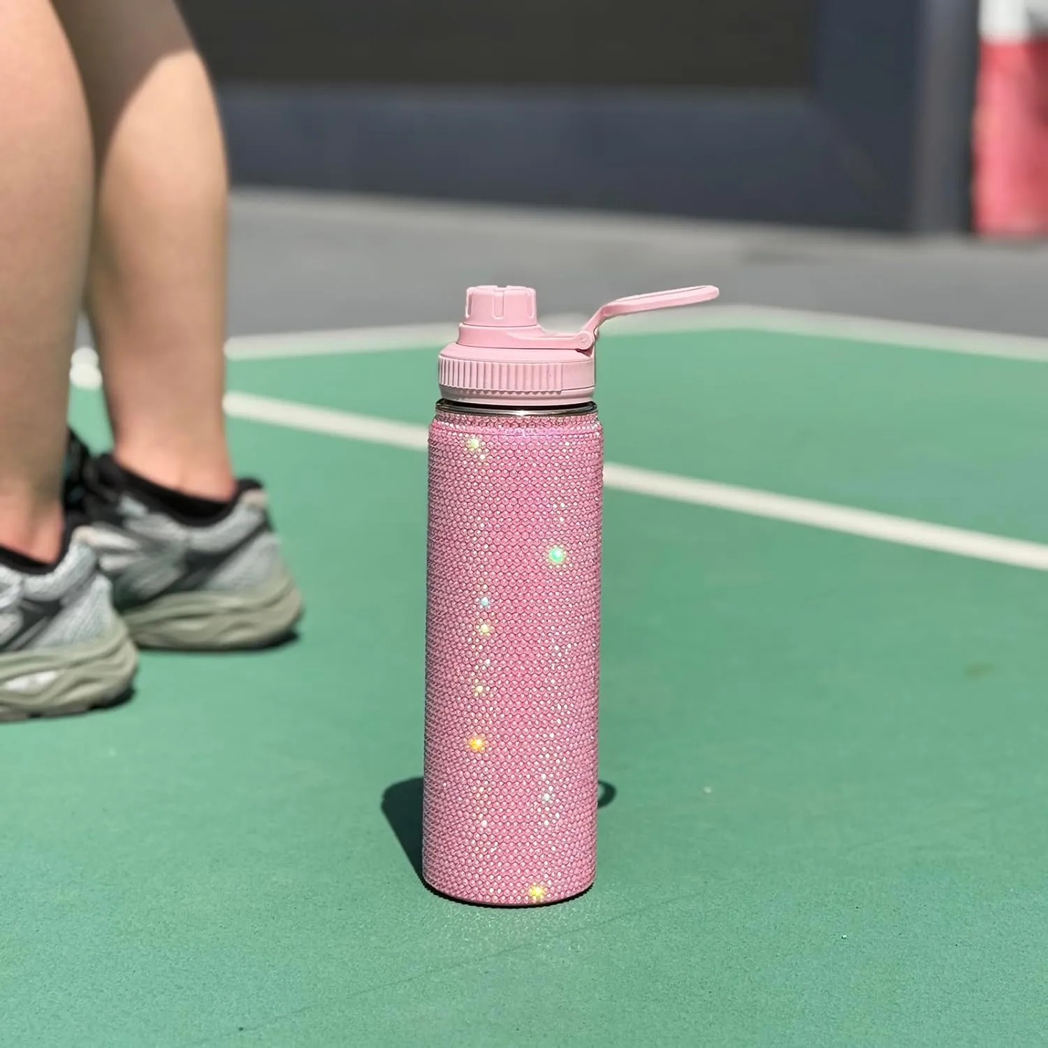22oz Stainless Steel Bling Crystal Water Bottle Rhinestone Vacuum Insulated Bottle with Spout Lid Reusable Double-Wall Glitter Sport Bottle Gift for Women Girl (Light Pink)