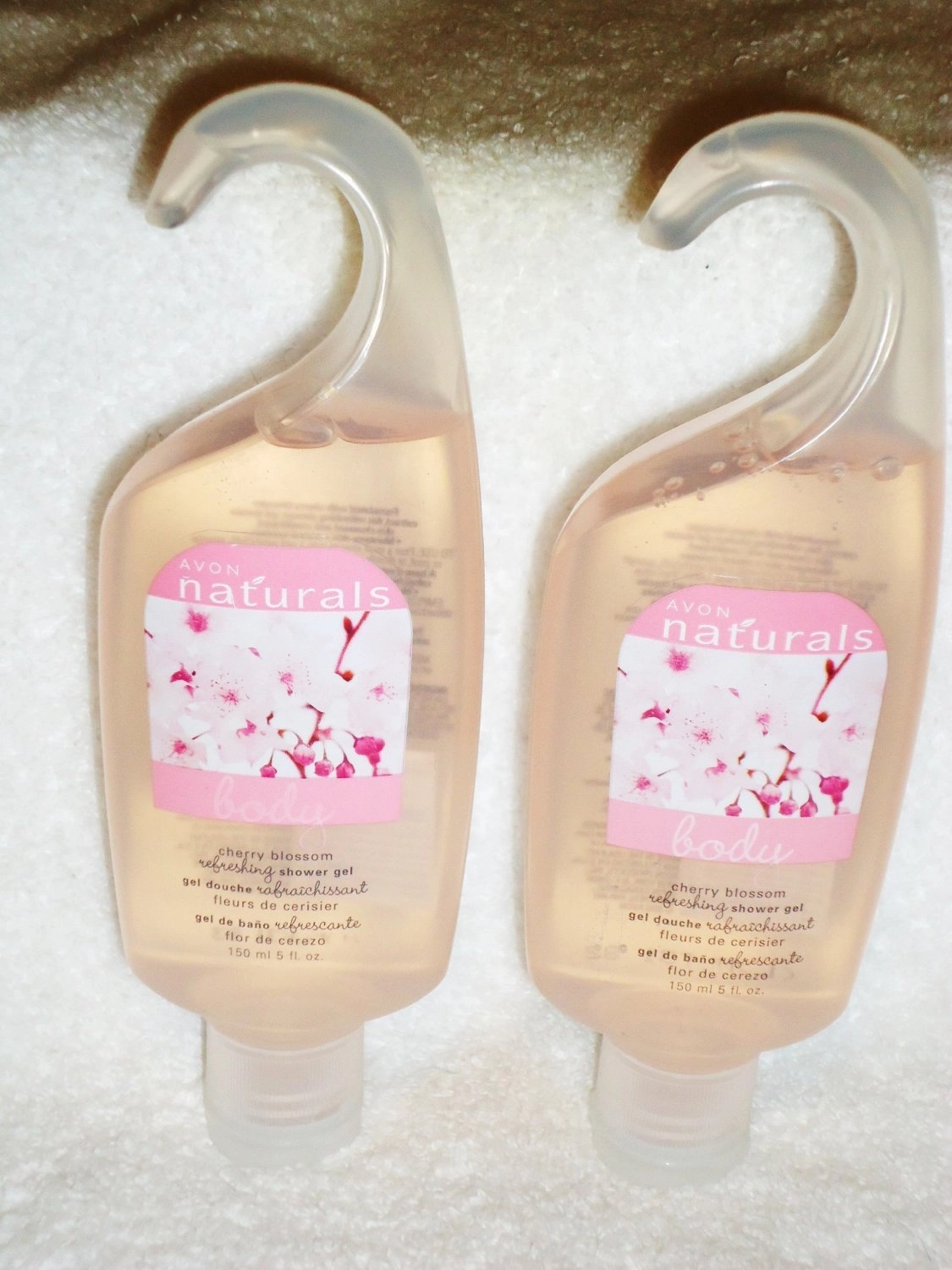 2 Avon Naturals Refreshing Shower Gel Cherry Blossom