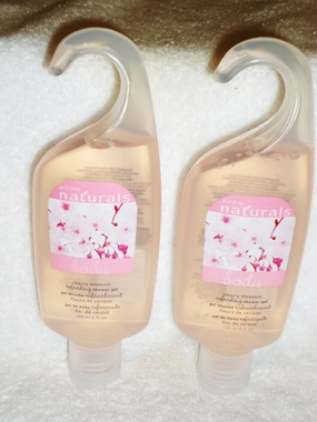 2 Avon Naturals Refreshing Shower Gel Cherry Blossom