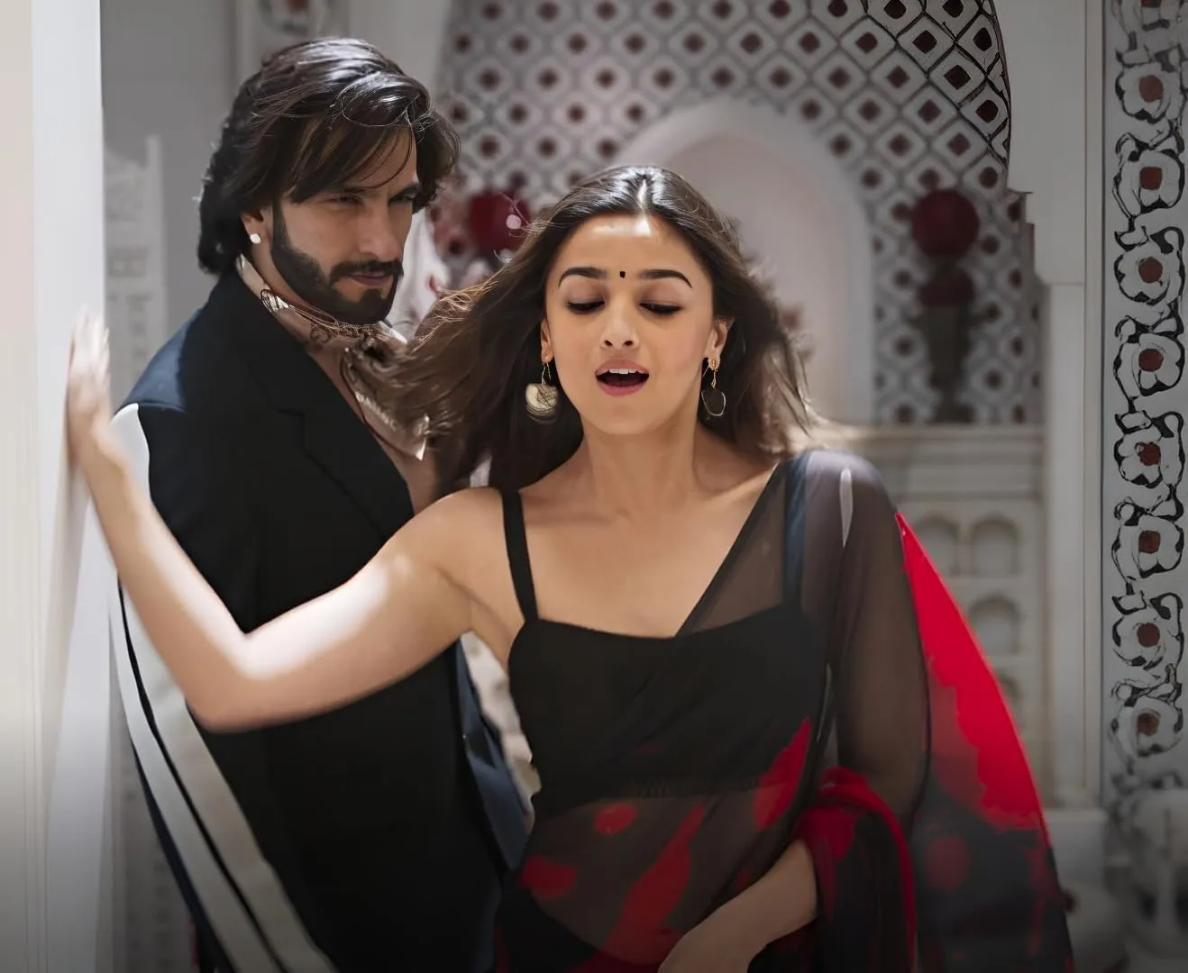 Alia Bhatt Wear Bollywood Chiffon Sari - Partywear Saree