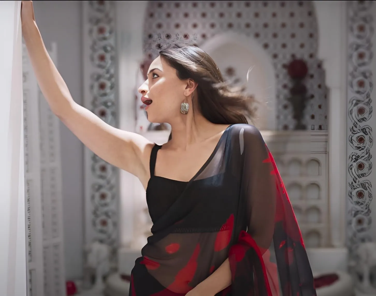 Alia Bhatt Wear Bollywood Chiffon Sari - Partywear Saree