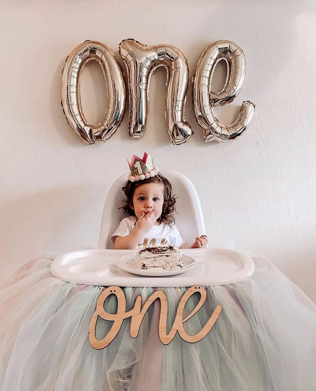 Bump and Beyond Designs Baby-Girls First Birthday Outfit Girls One Year Old Birthday Shirt Gold Glittre, 12-18 Months, Cap Sleeve