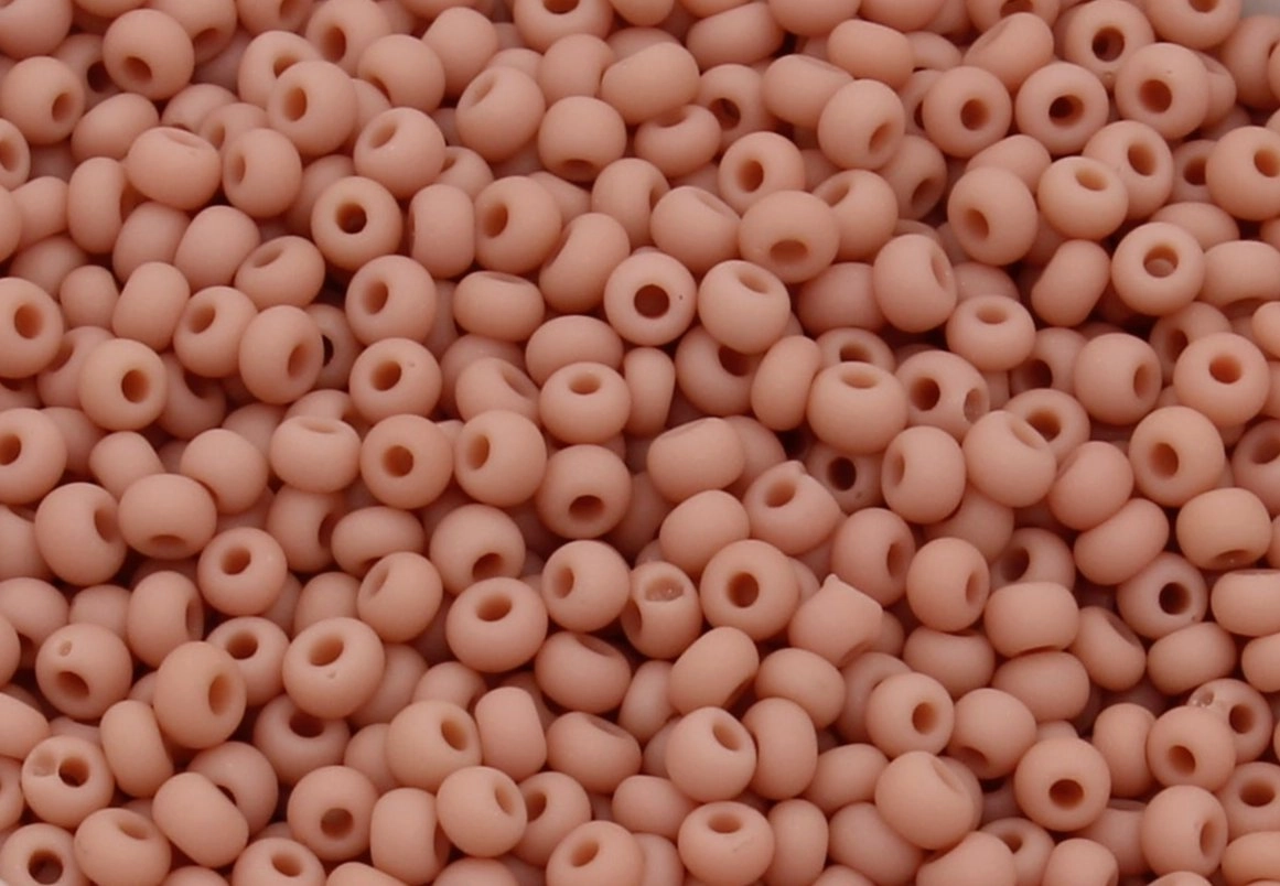 Cheyenne Pink Matte Seed Beads - 8 - 167m