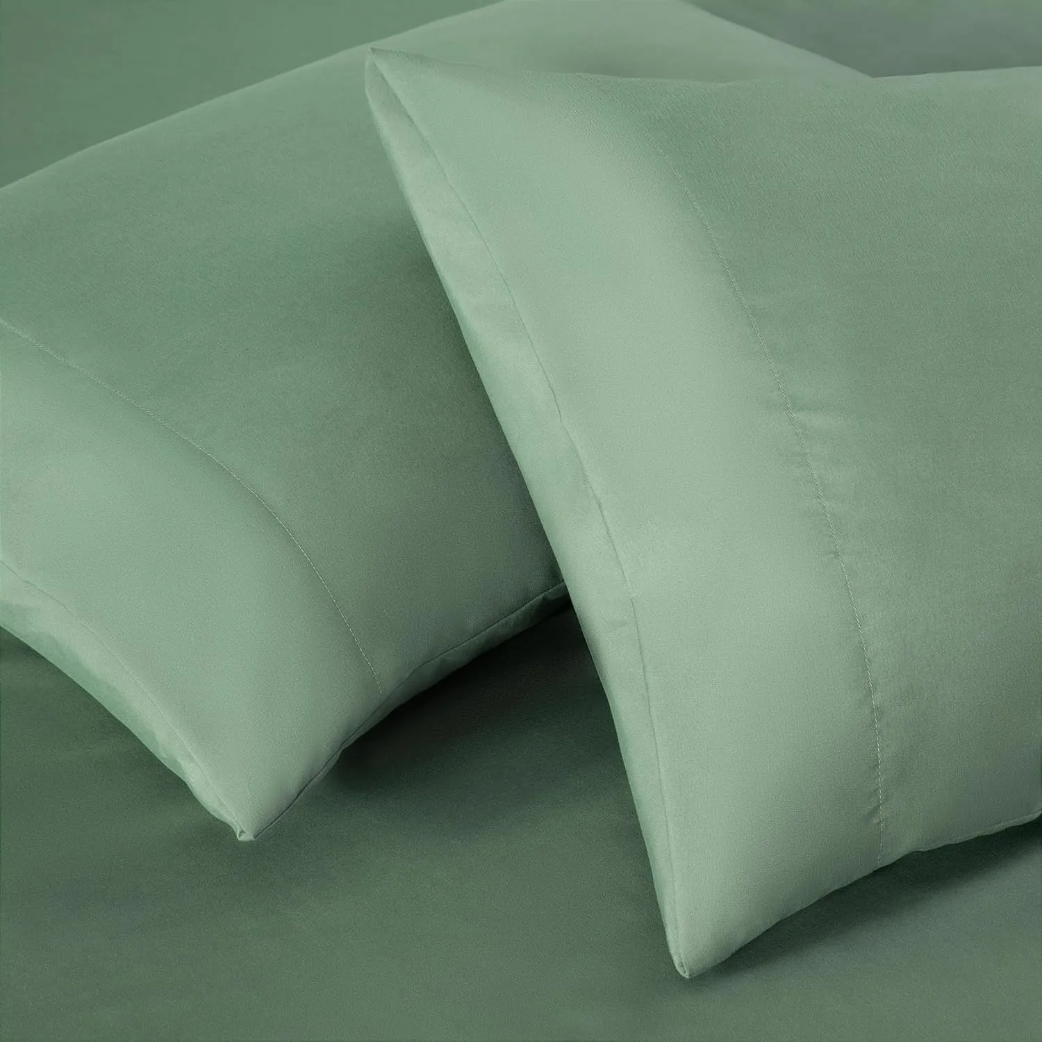 Chezmoi Collection 4-Piece Sage Green Sheet Set King Size - 110GSM Peach Skin Brushed Microfiber Polyester 16" Deep Pocket Bed Sheets & Pillowcases