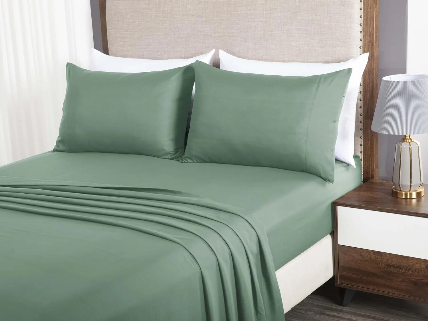 Chezmoi Collection 4-Piece Sage Green Sheet Set King Size - 110GSM Peach Skin Brushed Microfiber Polyester 16" Deep Pocket Bed Sheets & Pillowcases