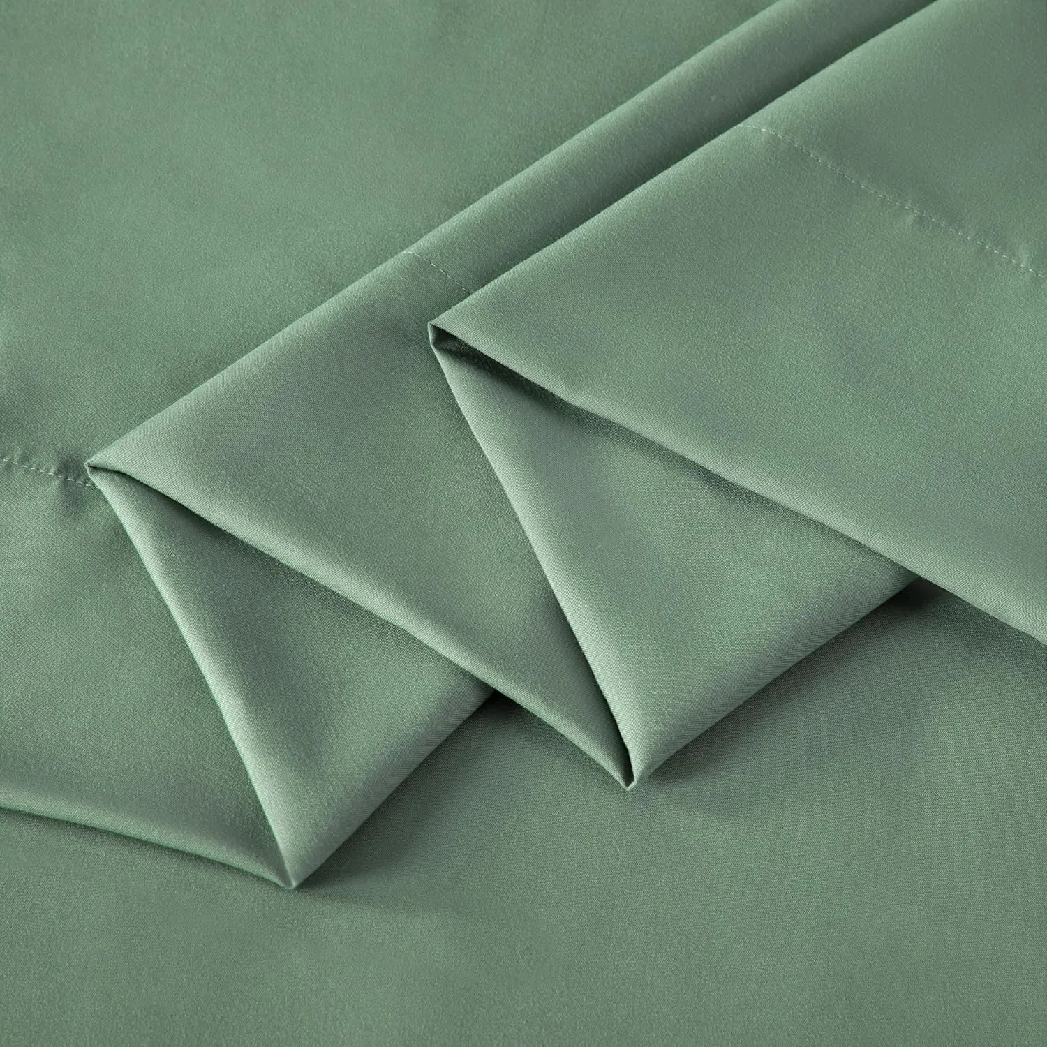 Chezmoi Collection 4-Piece Sage Green Sheet Set King Size - 110GSM Peach Skin Brushed Microfiber Polyester 16" Deep Pocket Bed Sheets & Pillowcases