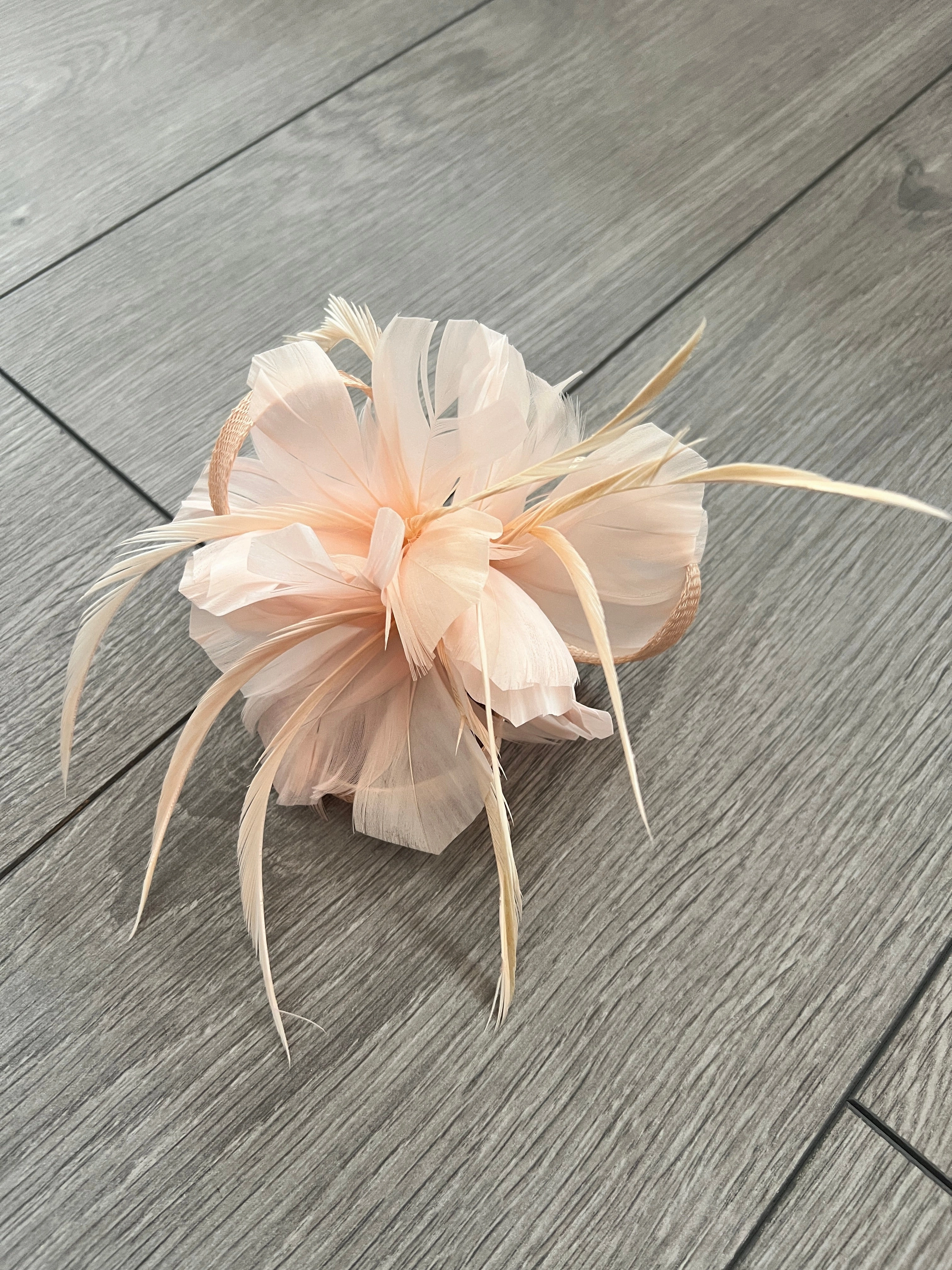 Clip On Blush Fascinator with Loops & Feather Flower