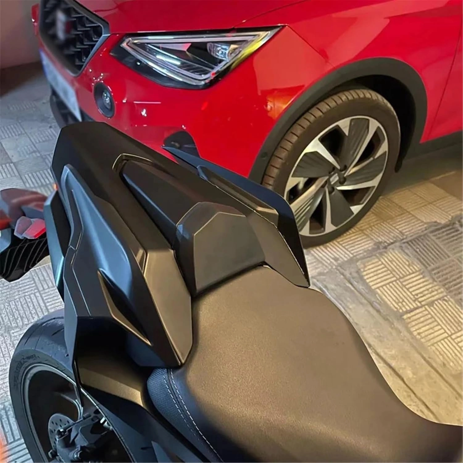 Compatible with H-onda CB CBR 650R 2018 2019 2020 2021 2022 2023 Motorcycle Special Kit Cover and Tail Wing CB650R CBR650R Accessories(Carbon Fiber Look)
