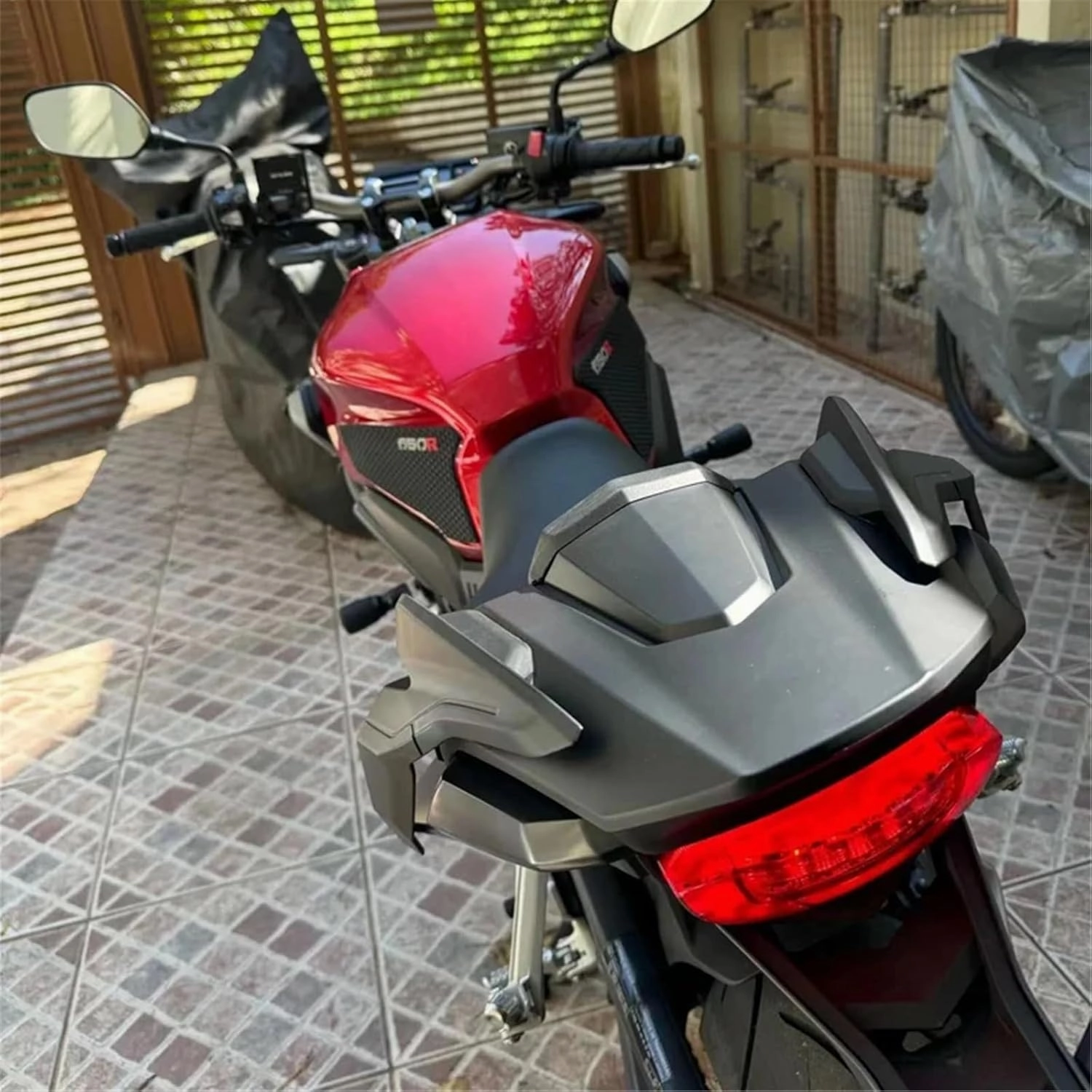 Compatible with H-onda CB CBR 650R 2018 2019 2020 2021 2022 2023 Motorcycle Special Kit Cover and Tail Wing CB650R CBR650R Accessories(Carbon Fiber Look)