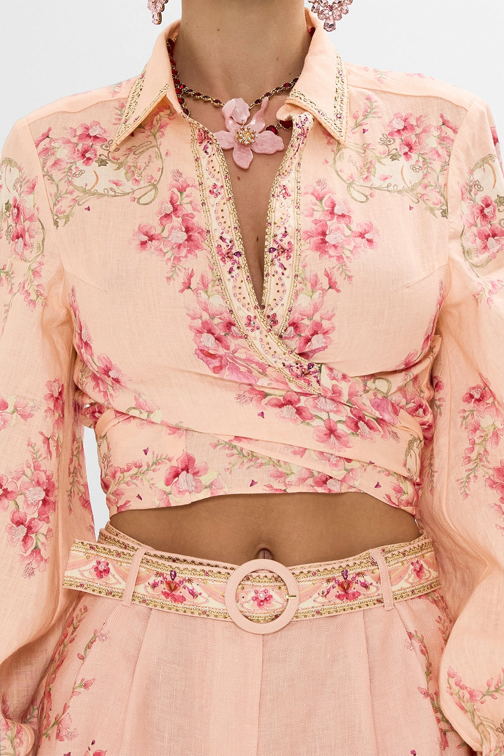 CROPPED WRAP SHIRT BLOSSOMS AND BRUSHSTROKES