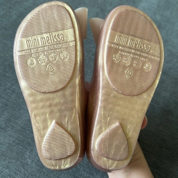 EUC Beautiful Mini Melissa’s velcro straps