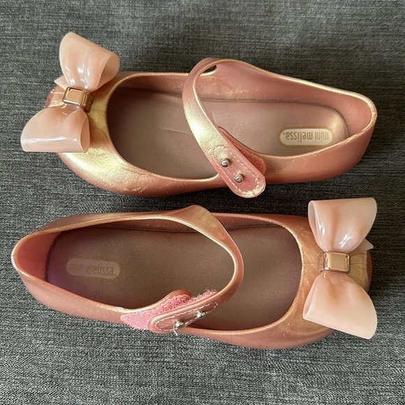 EUC Beautiful Mini Melissa’s velcro straps