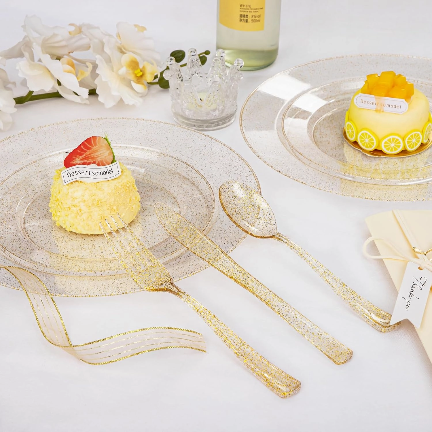 I00000 600Pcs Gold Glitter Plastic Plates for 100 Guests, Plastic Dinnerware Set of 100 Glitter Disposable Plates, 100 Dessert Plates, 200 Forks, 100 Knives and 100 Spoons Perfect for Party & Wedding