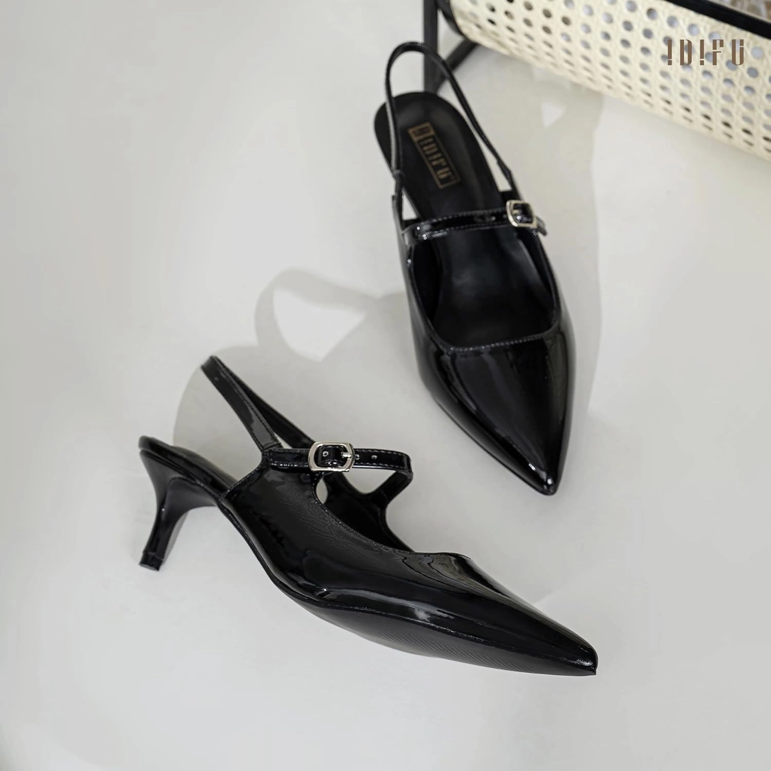 IDIFU IN2 Low Kitten Slingback Closed Toe Heels Pumps Wedding Bridal Prom Party Work Office Dress Shoes for Women Comfortable Dressy Formal Short Small Pointed Toe Heels