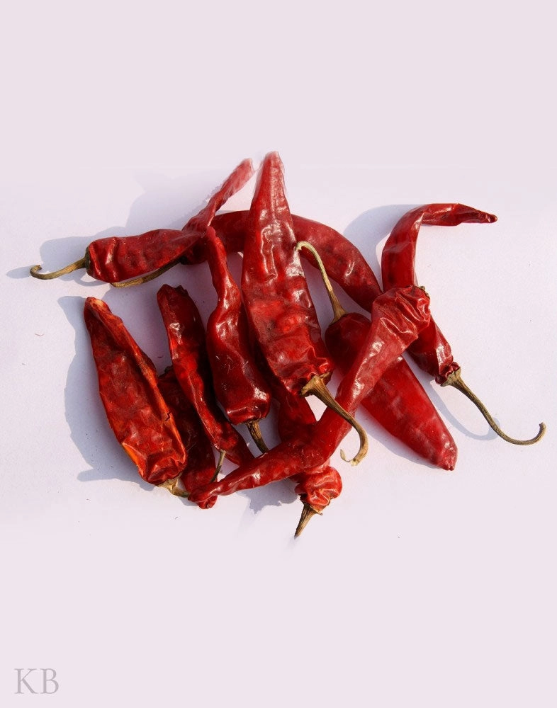 Koshur - Kashmiri Dried Red Chillies| Sabut Lal Mirch | Spices and Herbs | Whole Dried Chillies | No Added Flavors and Colors | Sun Dried Fresh Red Chillies