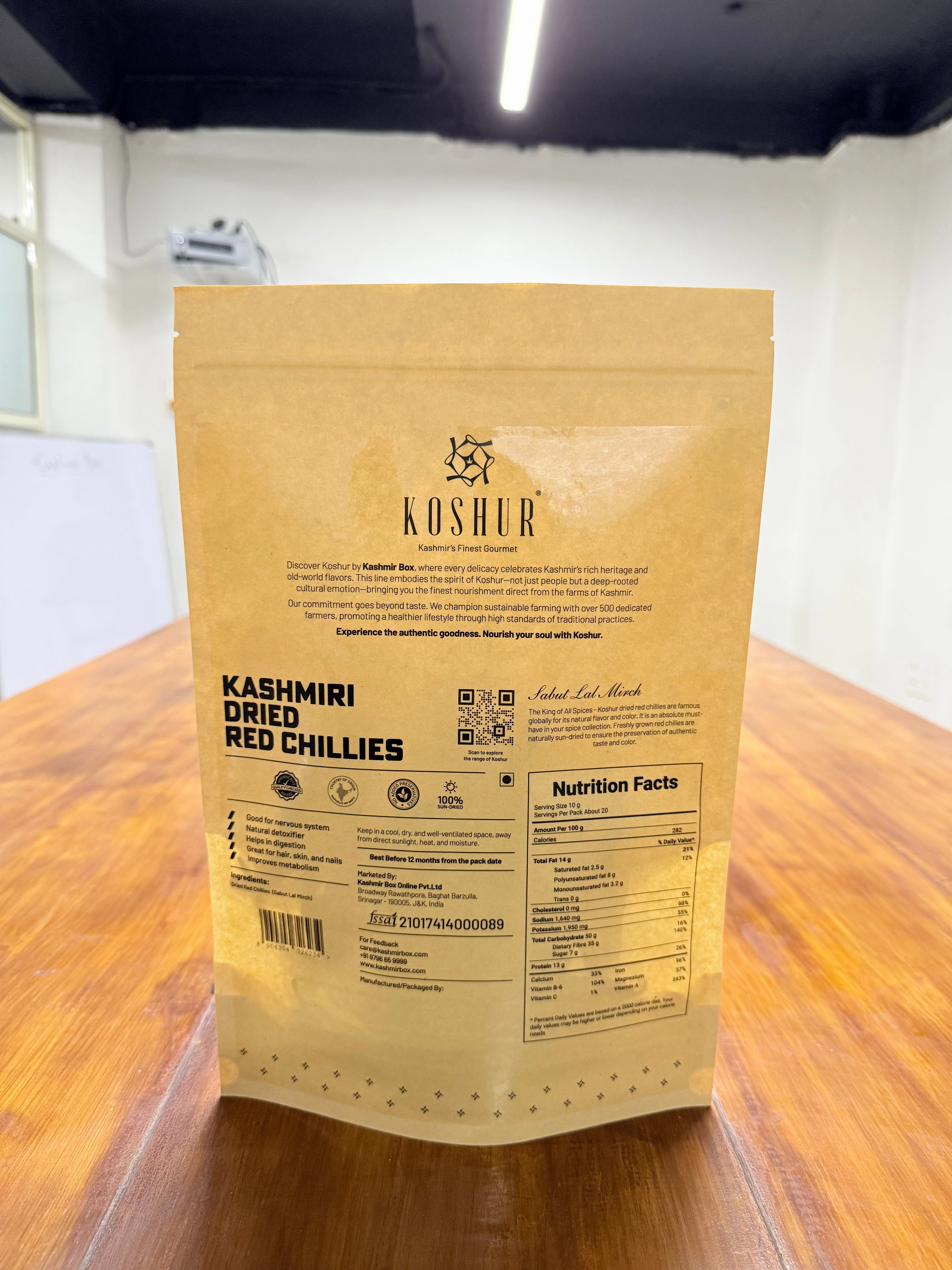 Koshur - Kashmiri Dried Red Chillies| Sabut Lal Mirch | Spices and Herbs | Whole Dried Chillies | No Added Flavors and Colors | Sun Dried Fresh Red Chillies