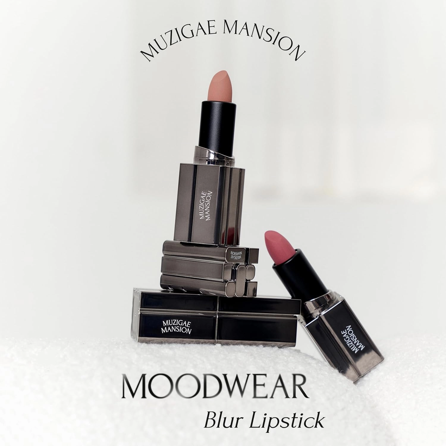 Moodwear Blur Lip Stick – Soft Blurring Tint, Long-Lasting Hydrating, Waterproof K-Beauty – MLBB & Bold Red Shades (Sleek Metallic Design) (Soft Matte Blurring Effect) (007 HIPPY)