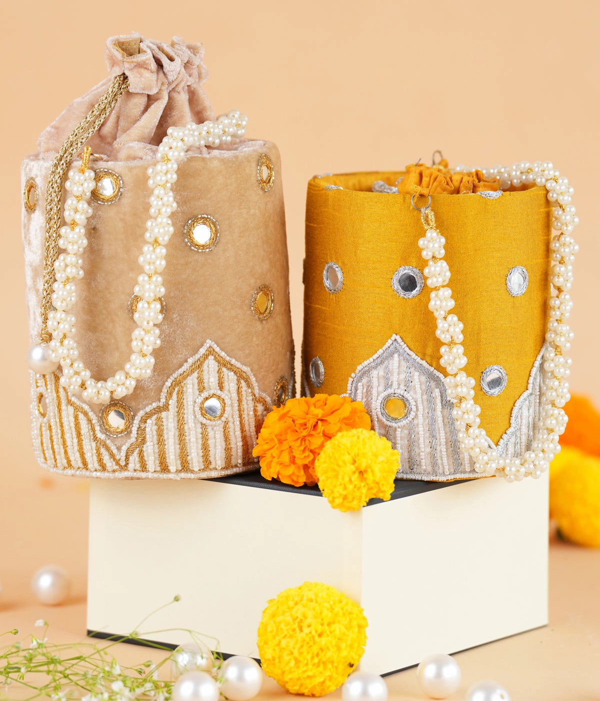 MUGHAL APPLIQUE CIRCULAR POTLI BAG