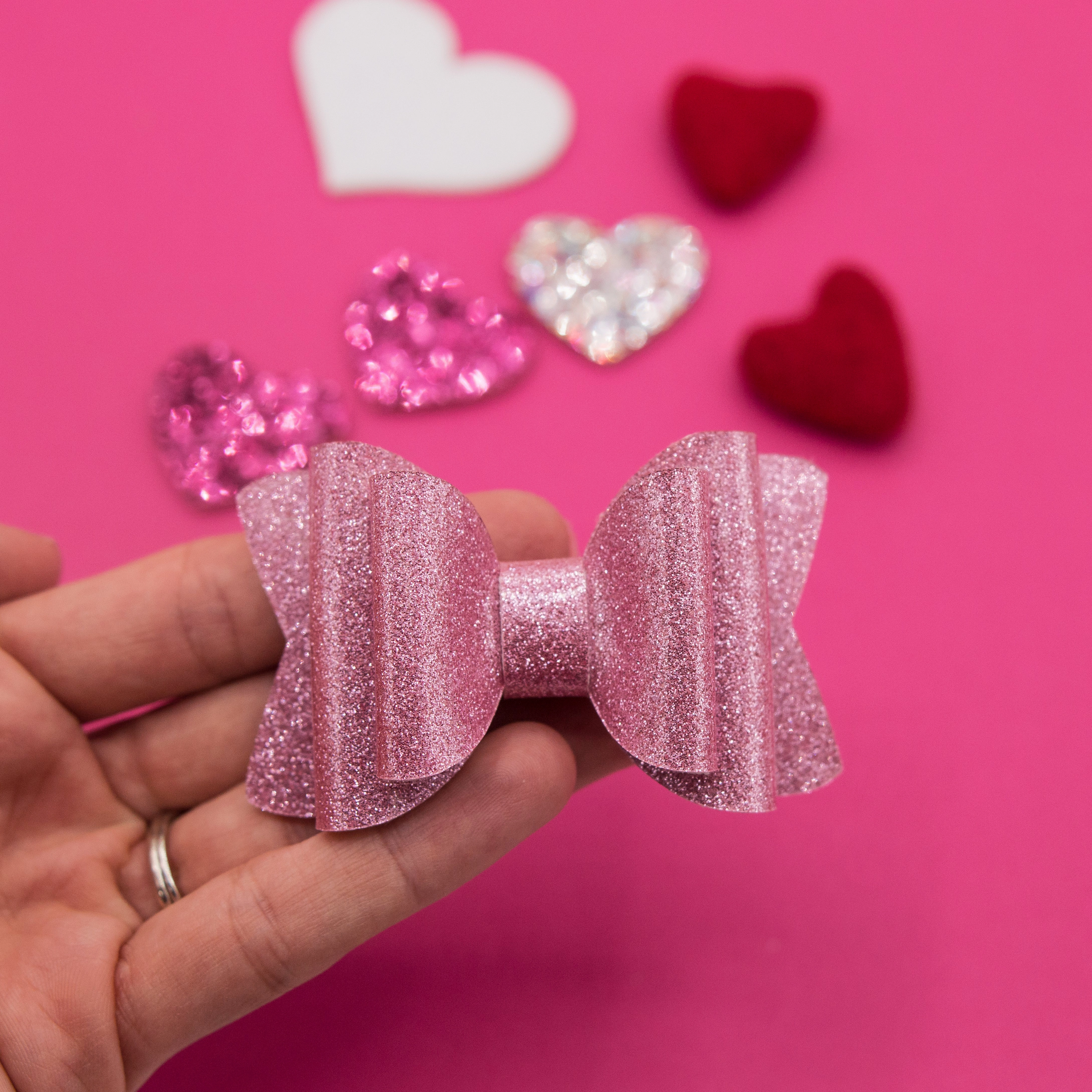 Pink lipgloss Quinnlee Bow - LOA SS3