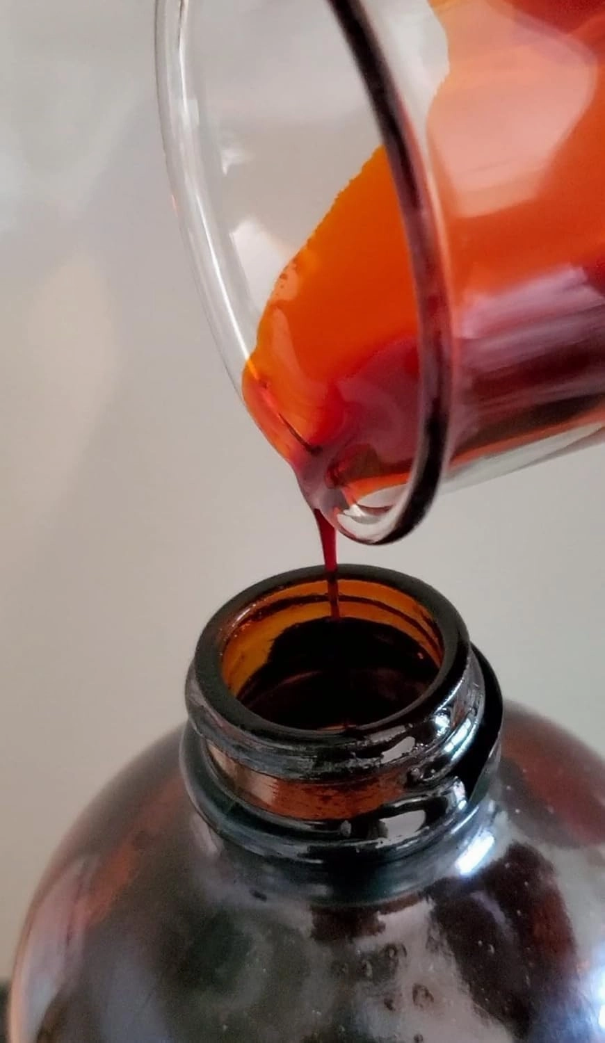 ProSeed Handmade Raw Virgin Buah Merah Oil – Unrefined, Cold-Pressed & Wild Harvested – Rich in Antioxidants, Omegas, Vitamin E & Selenium – Nourishing Oil in Glass Bottle, 2oz