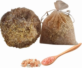 Pure, Premium Himalayan Bath Salt 907 Grams with Dried Jasmine Petals Petals 5 Grams, Organza Bag