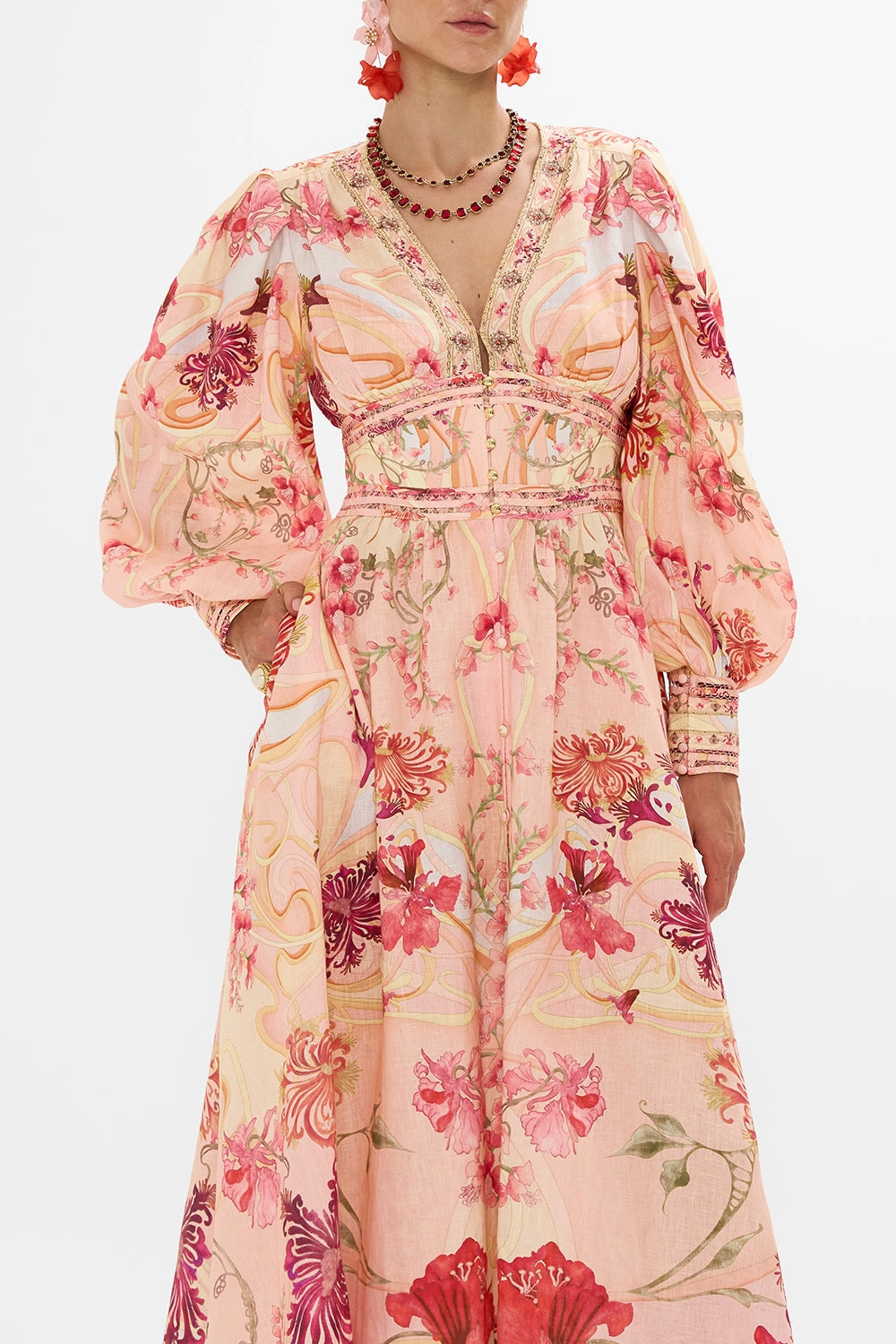 SHAPED WAISTBAND DRESS WITH GATHERED SLEEVES BLOSSOMS AND BRUSHSTROKES