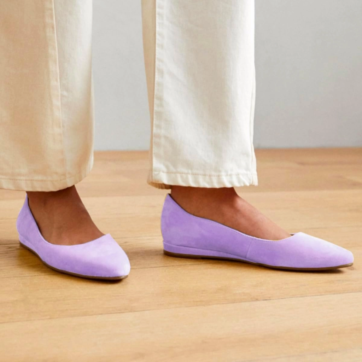 SHODENSE Women Pointed Toe Flats Shoes Suede Slip On Ballet Flats Comfortable Low Wedge Heel Office Work Shoes Ladies Girls Classic Basic Daily Flat Shoes Club Church Driving Flats Spring 4-11 M US