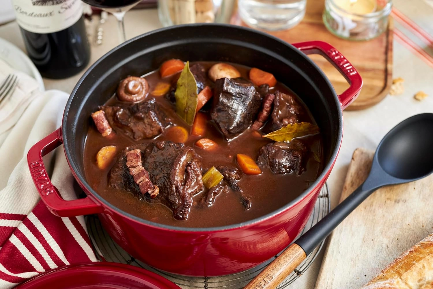 Staub Casserole Dish Round with Lid 24 cm 2.8 L with Matte Black Enamel Inside the Pot 3.8 Litres Bordeaux Red