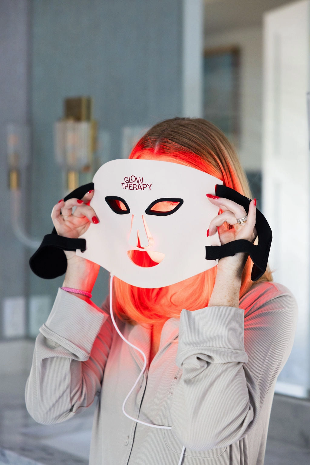 The Glow-Getter LED Light Therapy Face Mask | Professional LED Light Treatment