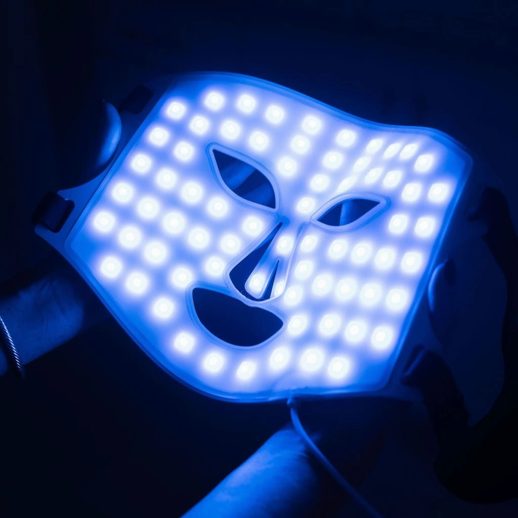 The Glow-Getter LED Light Therapy Face Mask | Professional LED Light Treatment