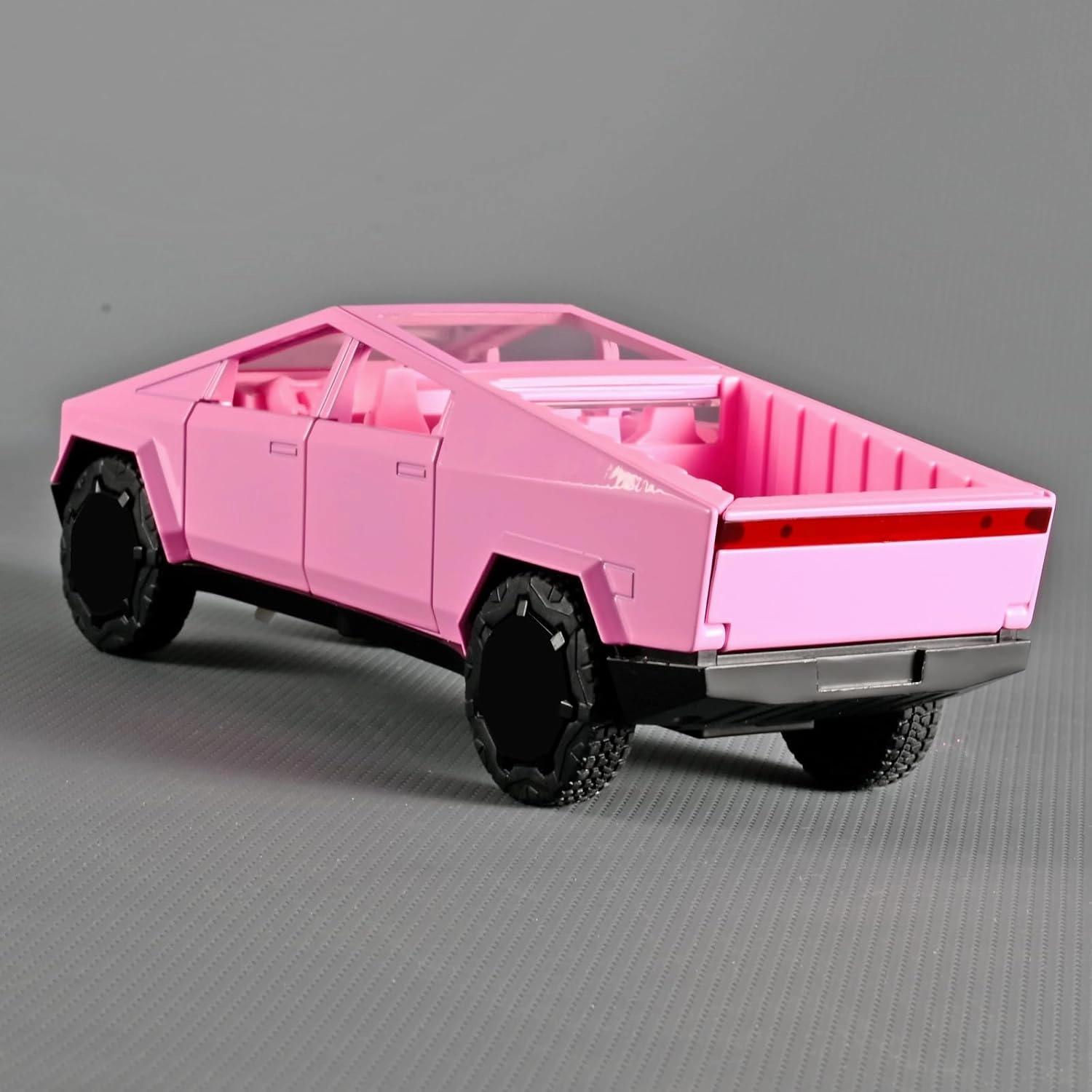 Trucks for Kids Toy Pickup Truck 1/32 Metal Toy Truck,Big Trucks for Toddlers 3-5,Die Cast Metal Model Truck,Pull Back Cars Toys with Light and Sound,Toy Trucks for Boys Age 4-7（Pink）