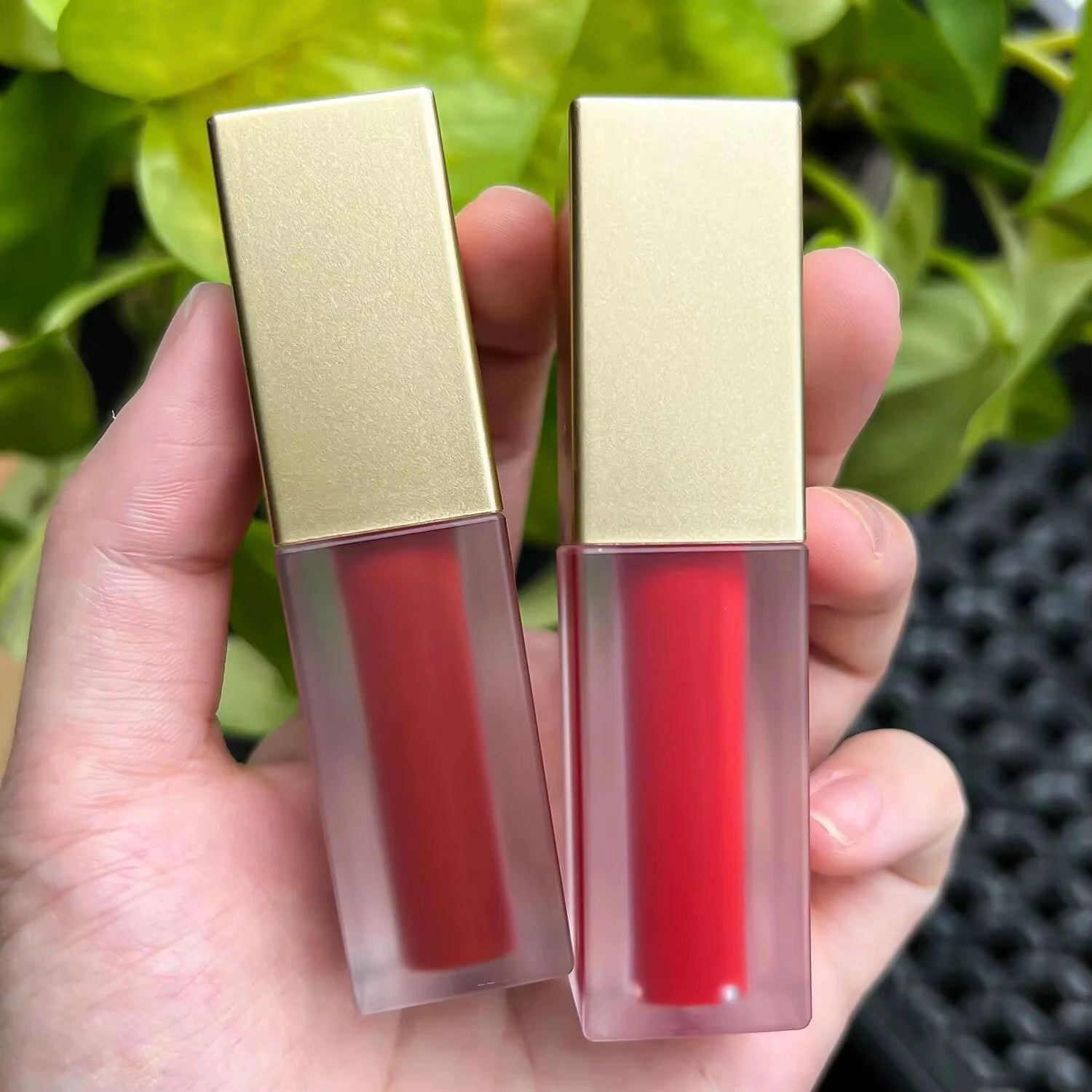 Wholesale Gold Lipgloss Private Label More than 150 Shades Vegan Matte Liquid Lipstick Custom Glossy Lip Gloss Tubes