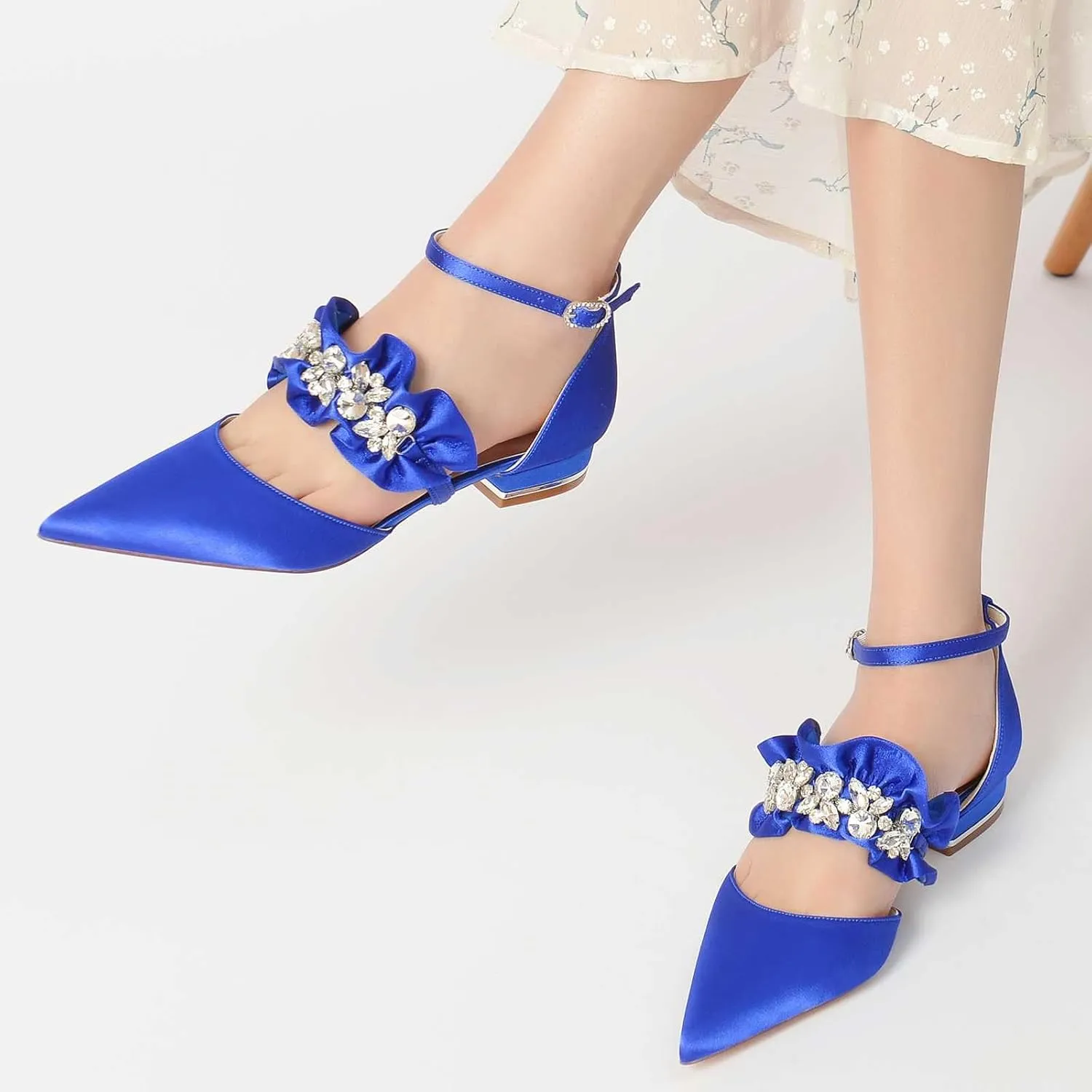 Women's Pointed Toe Satin Wedding Flats for Bride Comfortable Lace Bridal Shoes Formal Closed Toe Buckle Flats Ballet Flats