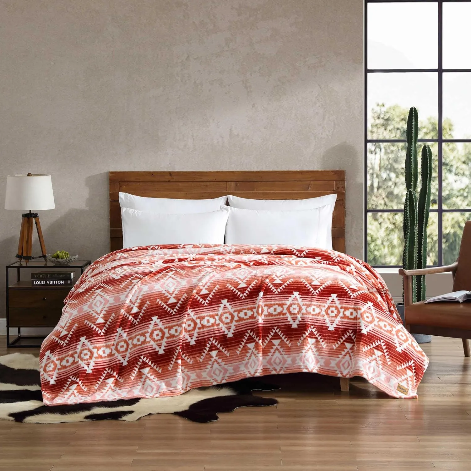 Wrangler - Blanket, Ultra Soft Plush Fleece Bedding, Yellowstone Inspired, Luxuriously Soft Bedding for Bed or Couch (Jericho Peach Pink, Twin)