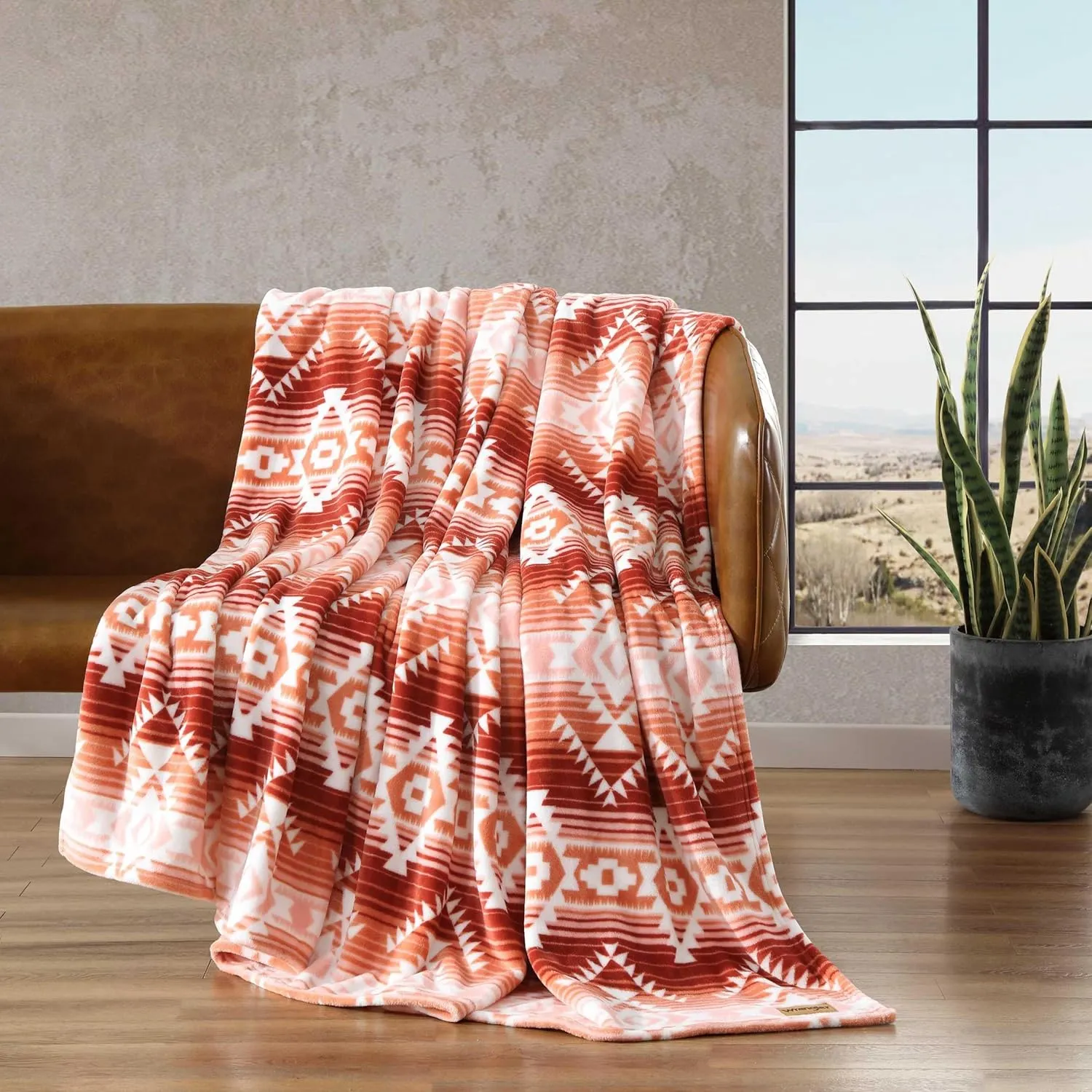 Wrangler - Blanket, Ultra Soft Plush Fleece Bedding, Yellowstone Inspired, Luxuriously Soft Bedding for Bed or Couch (Jericho Peach Pink, Twin)
